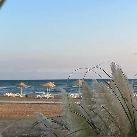 Appartement Tranquil Retreat By The Sea Vokolidha