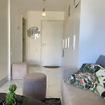 Peaceful By The Sea Apartament
