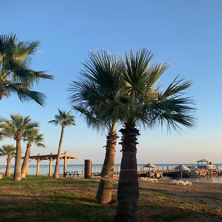 Peaceful By The Sea דירה