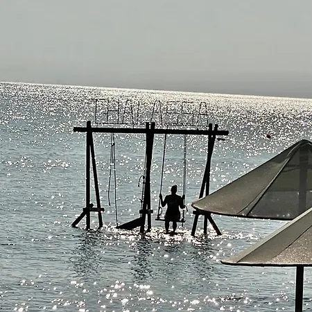 Διαμέρισμα Tranquil Retreat By The Sea Vokolidha