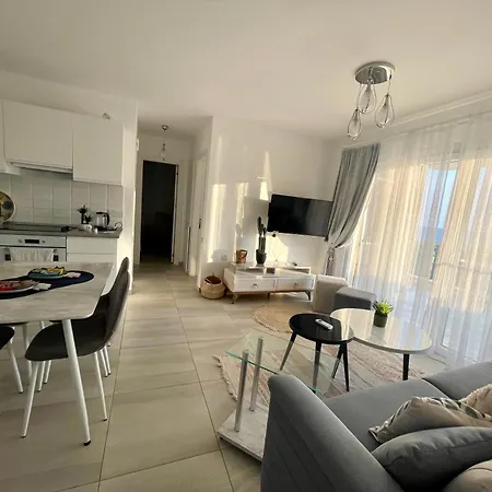 Peaceful By The Sea Vokolidha