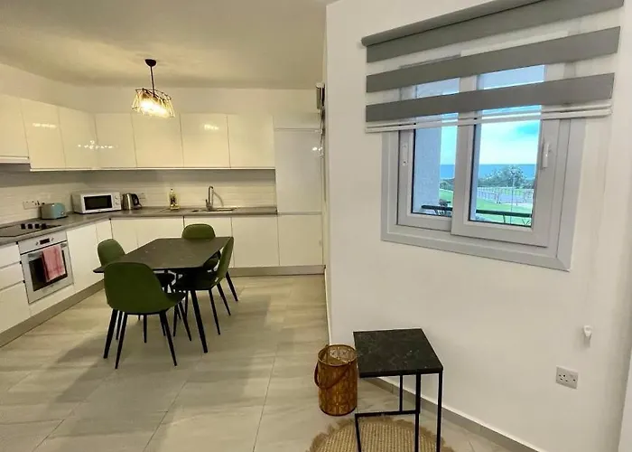 Peaceful By The Sea Apartament *