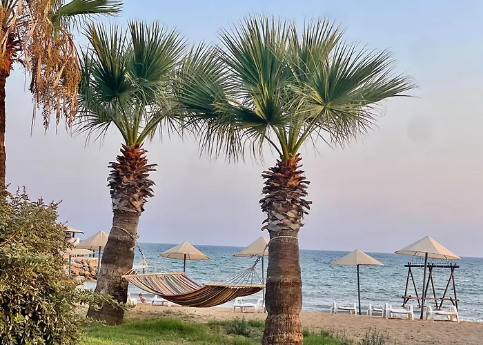 Peaceful By The Sea *